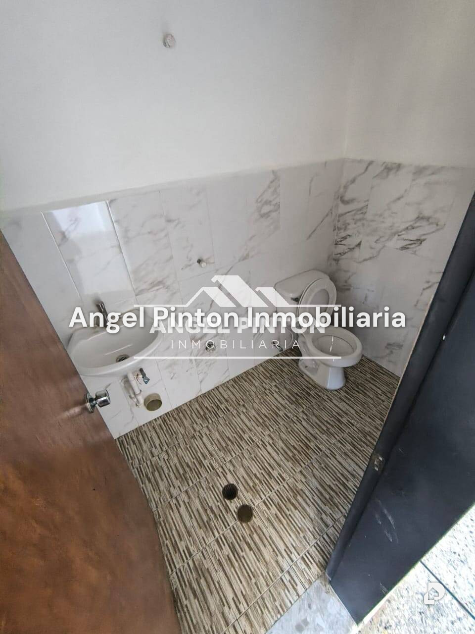 Local comercial en Calle 51, Barquisimeto – 8