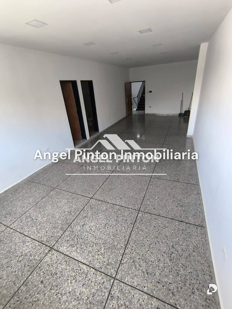 Local comercial en Calle 51, Barquisimeto – 5