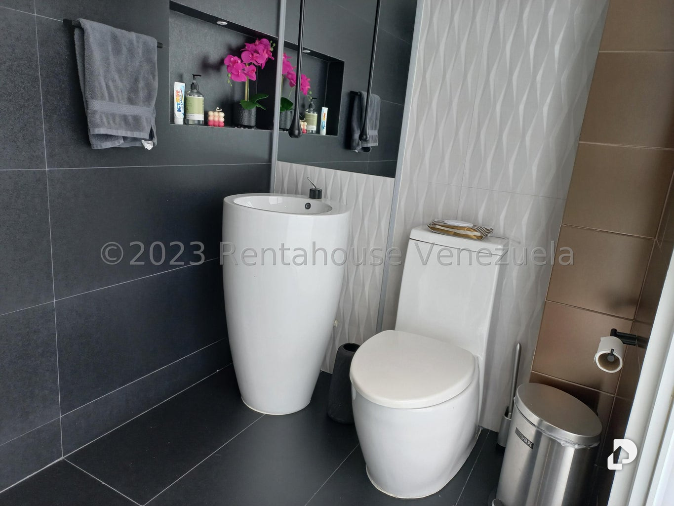 Apartamento en Lomas de La Alameda, Caracas – 24
