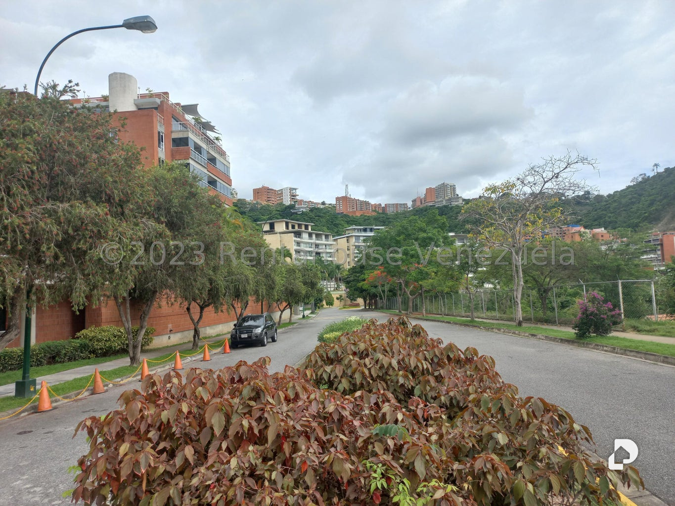 Apartamento en Lomas de La Alameda, Caracas – 2