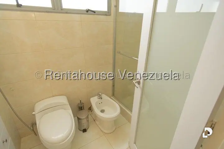 Apartamento en Lomas de Las Mercedes, Caracas – 9