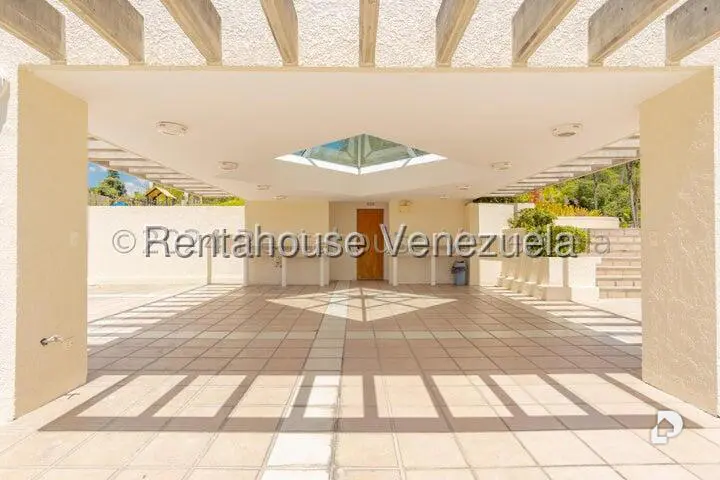Apartamento en Lomas de Las Mercedes, Caracas – 33