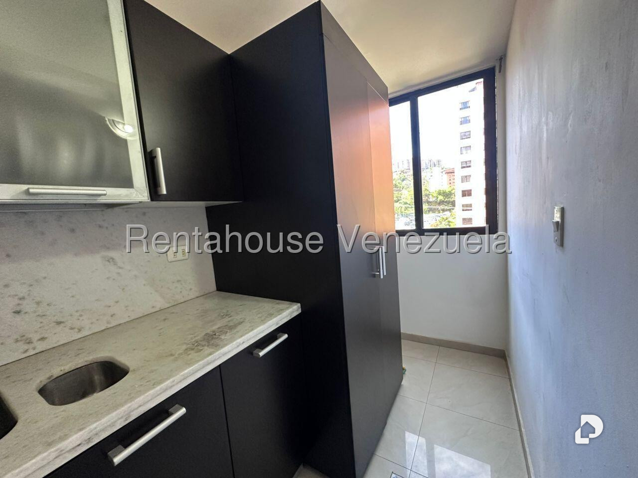 Apartamento en Colinas de La Tahona, Caracas – 11