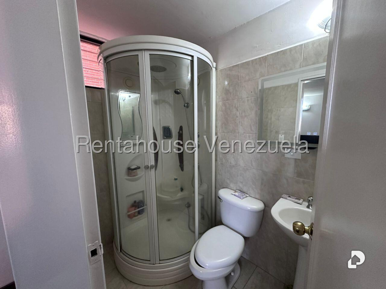 Apartamento en Colinas de La Tahona, Caracas – 22