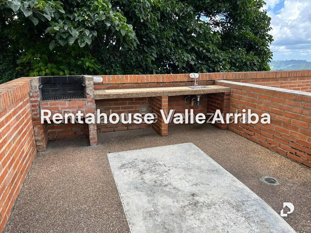 Apartamento en Miravila, Caracas – 24