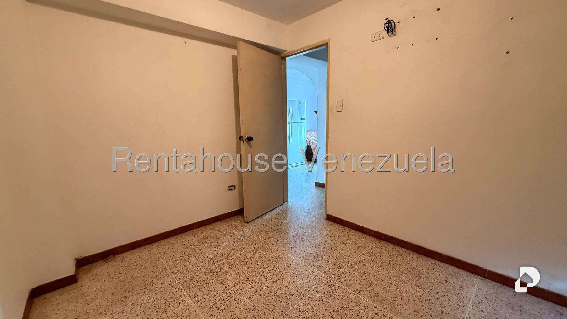 Apartamento en Palo Verde, Caracas – 13