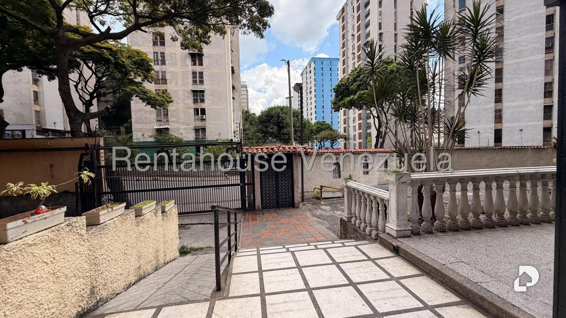 Apartamento en Palo Verde, Caracas – 2