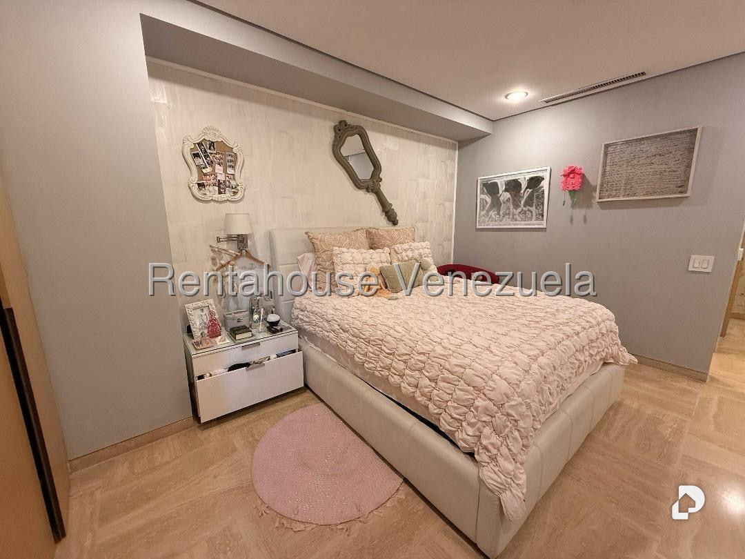 Apartamento en Campo Alegre, Caracas – 14