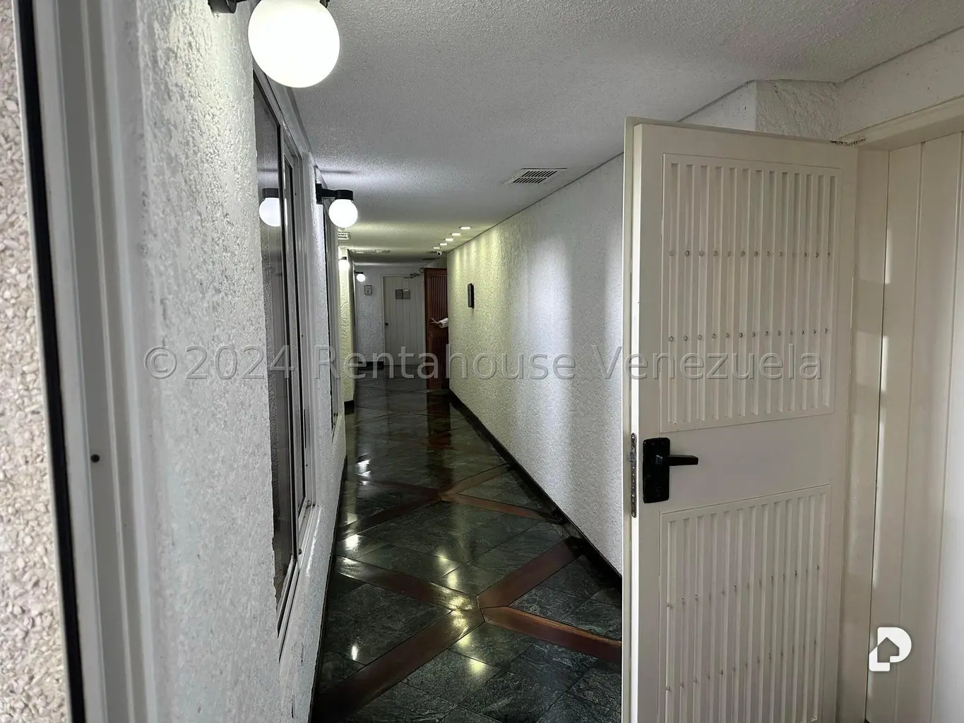 Apartamento en Altamira, Caracas – 7