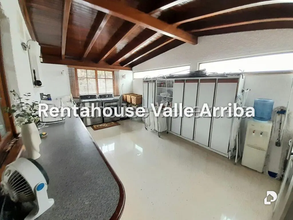 Casa en Colinas de La California, Caracas – 24