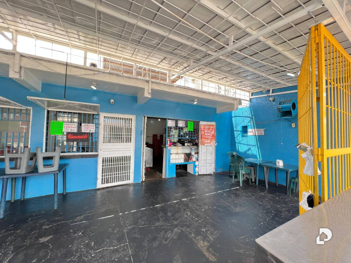 Local comercial en Las Lomas de San Fernando, Maracaibo – 2