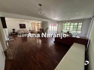 Casa en Prados del Este, Caracas – 12