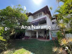 Casa en Prados del Este, Caracas – 25