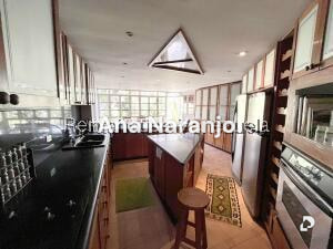 Casa en Prados del Este, Caracas – 20