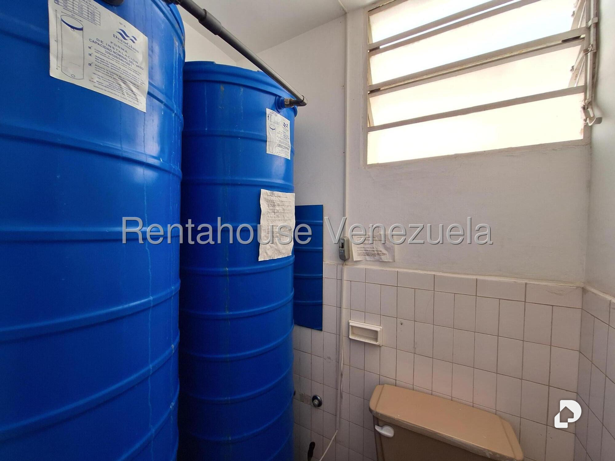 Apartamento en Los Palos Grandes, Caracas – 14