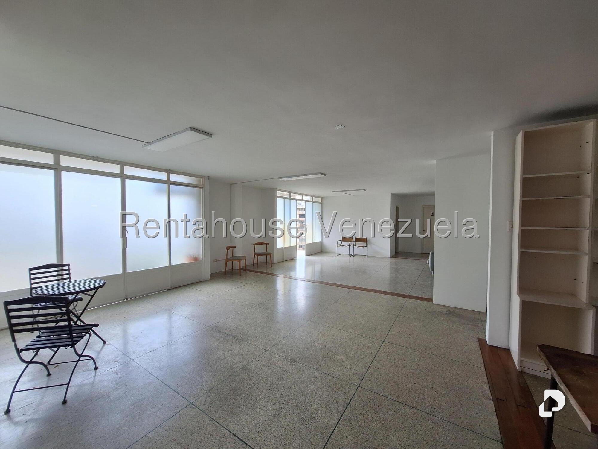 Apartamento en Los Palos Grandes, Caracas – 2