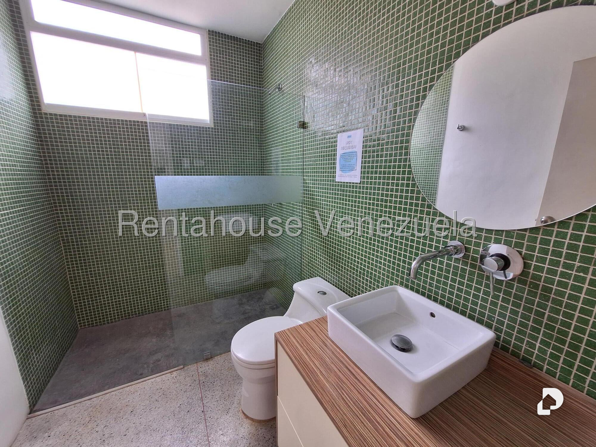 Apartamento en Los Palos Grandes, Caracas – 8