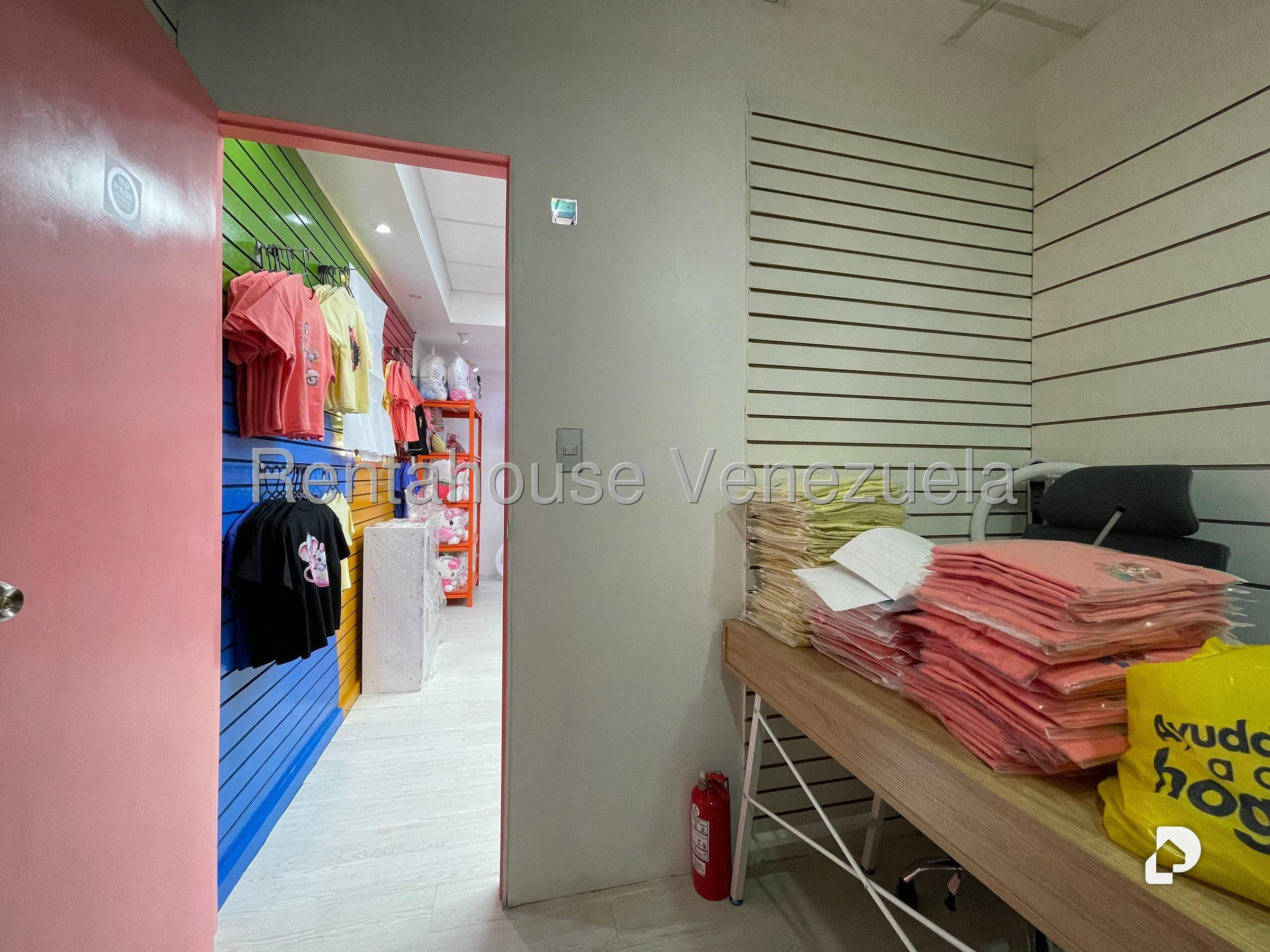Commercial space in Los Samanes, Caracas – 13