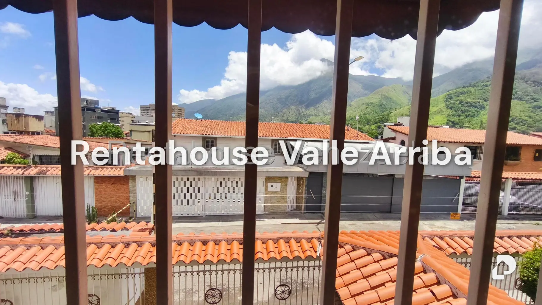 House in El Marqués, Caracas – 19