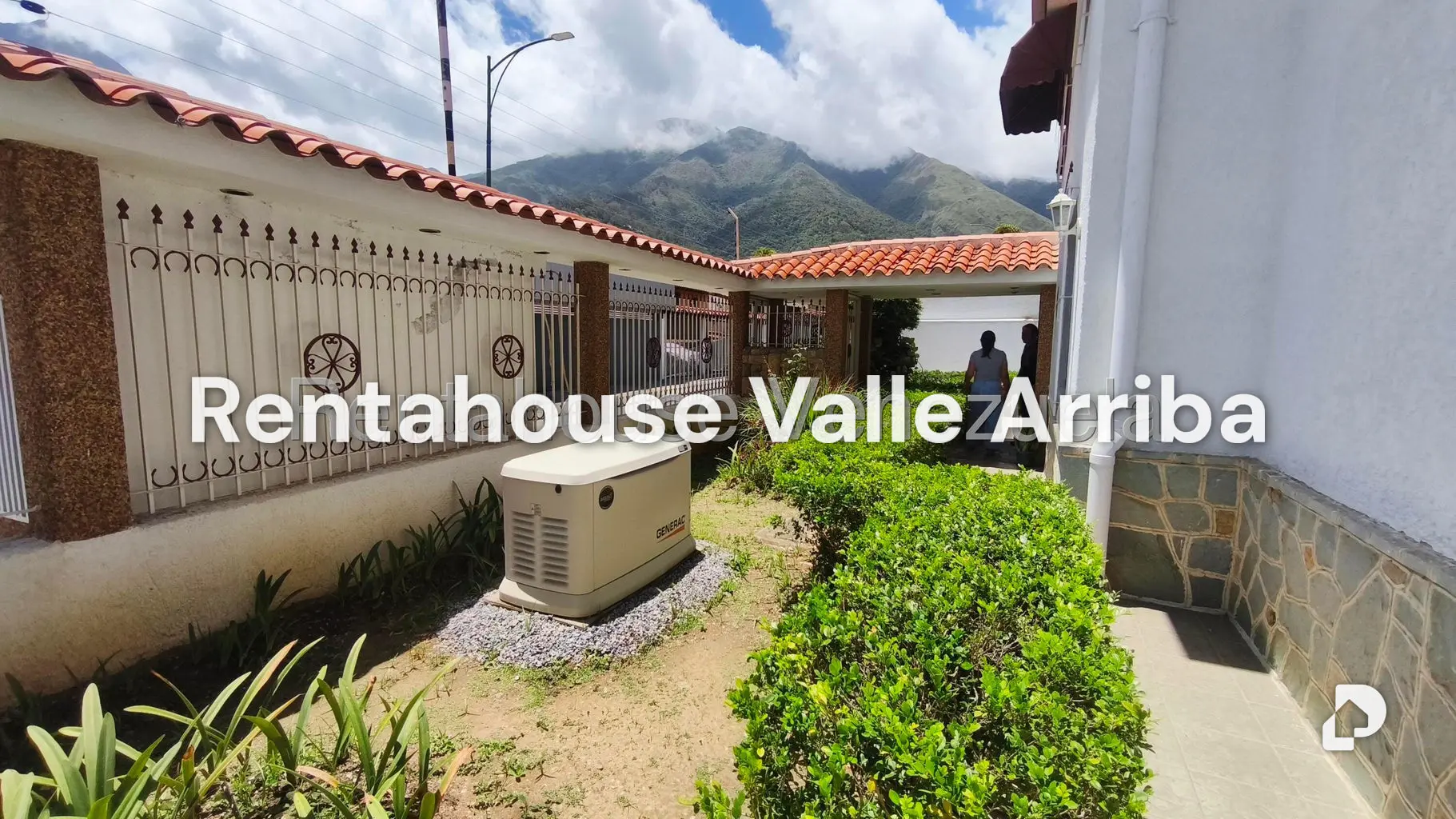 House in El Marqués, Caracas – 3