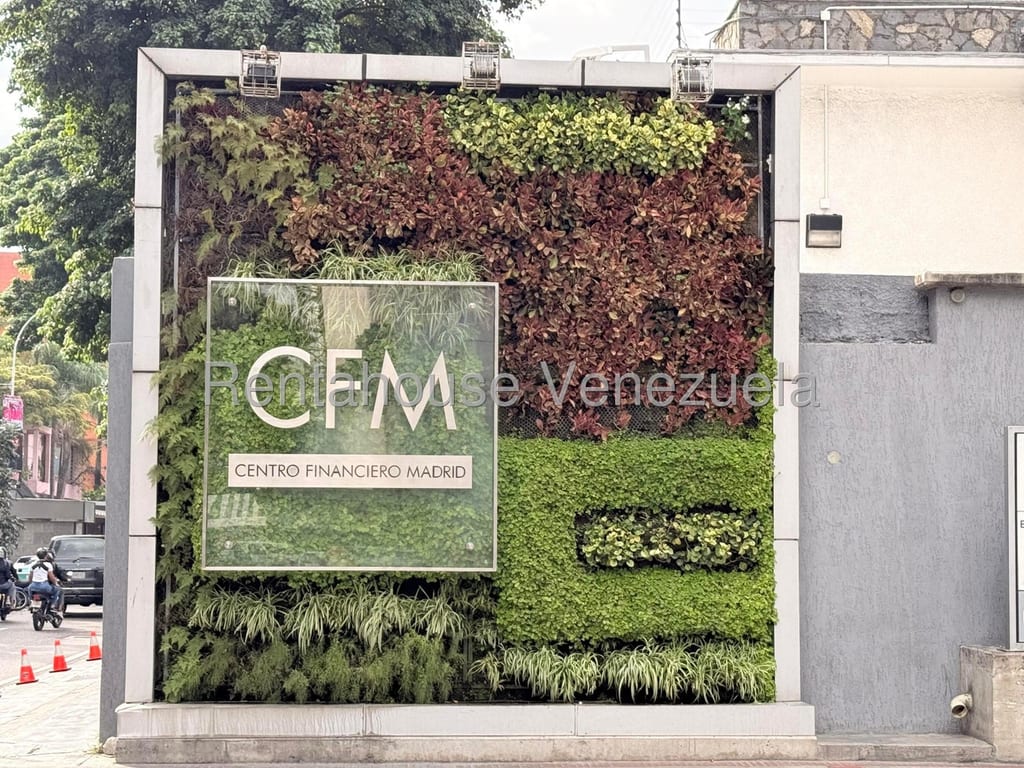 Local comercial en Las Mercedes, Caracas - 1
