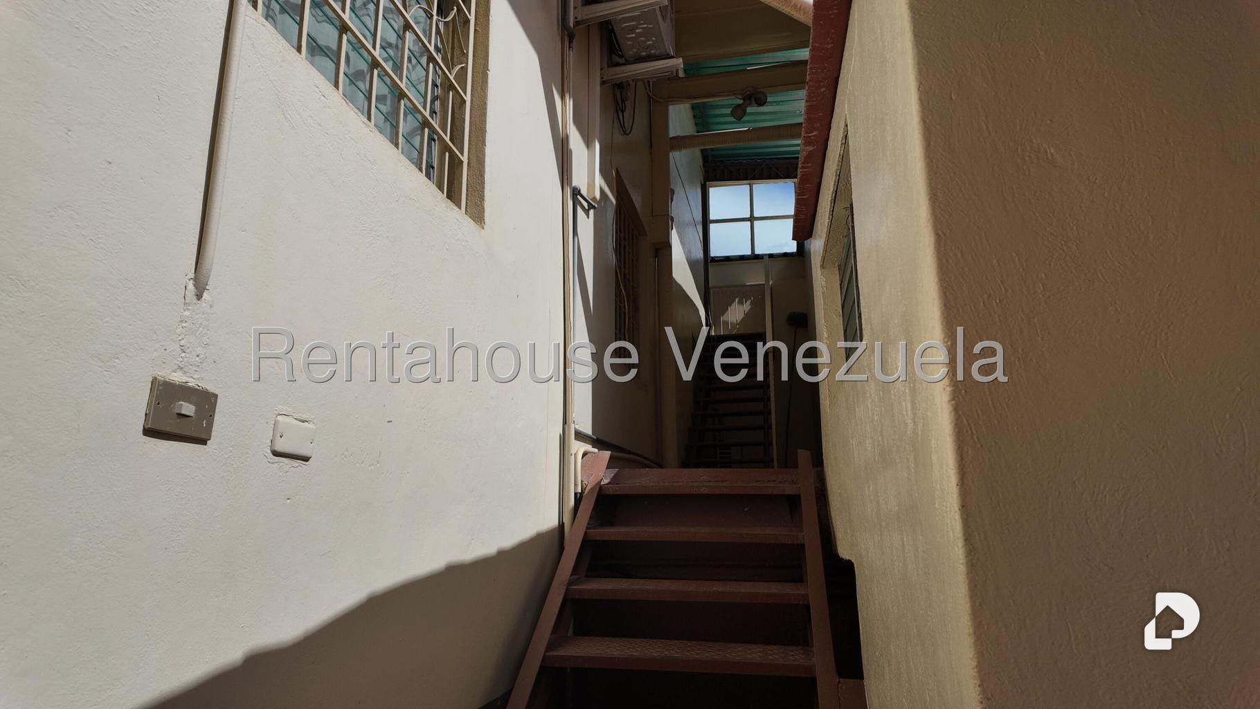 Local comercial en Boleíta Sur, Caracas – 16