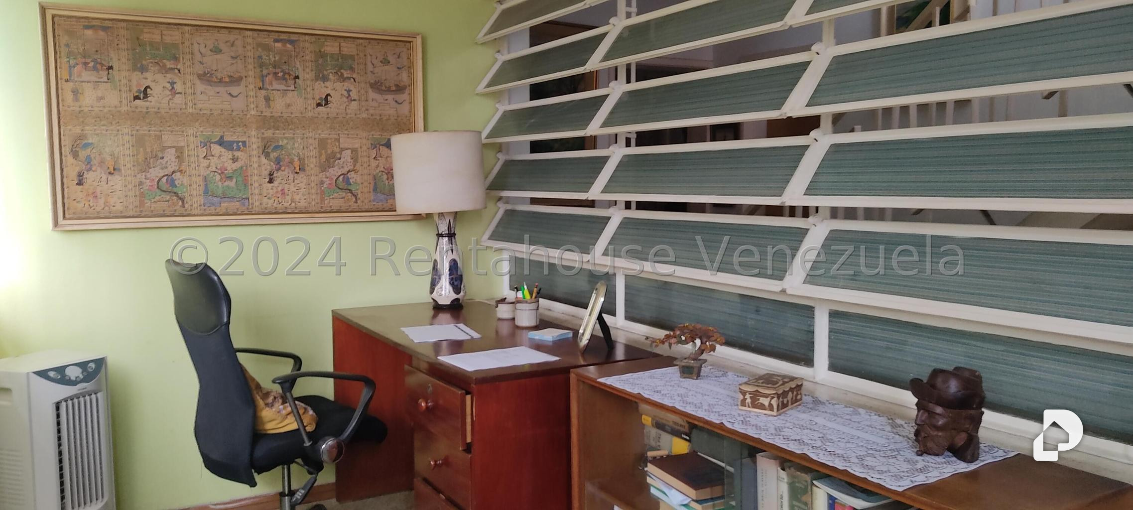 Casa en Los Palos Grandes, Caracas – 19