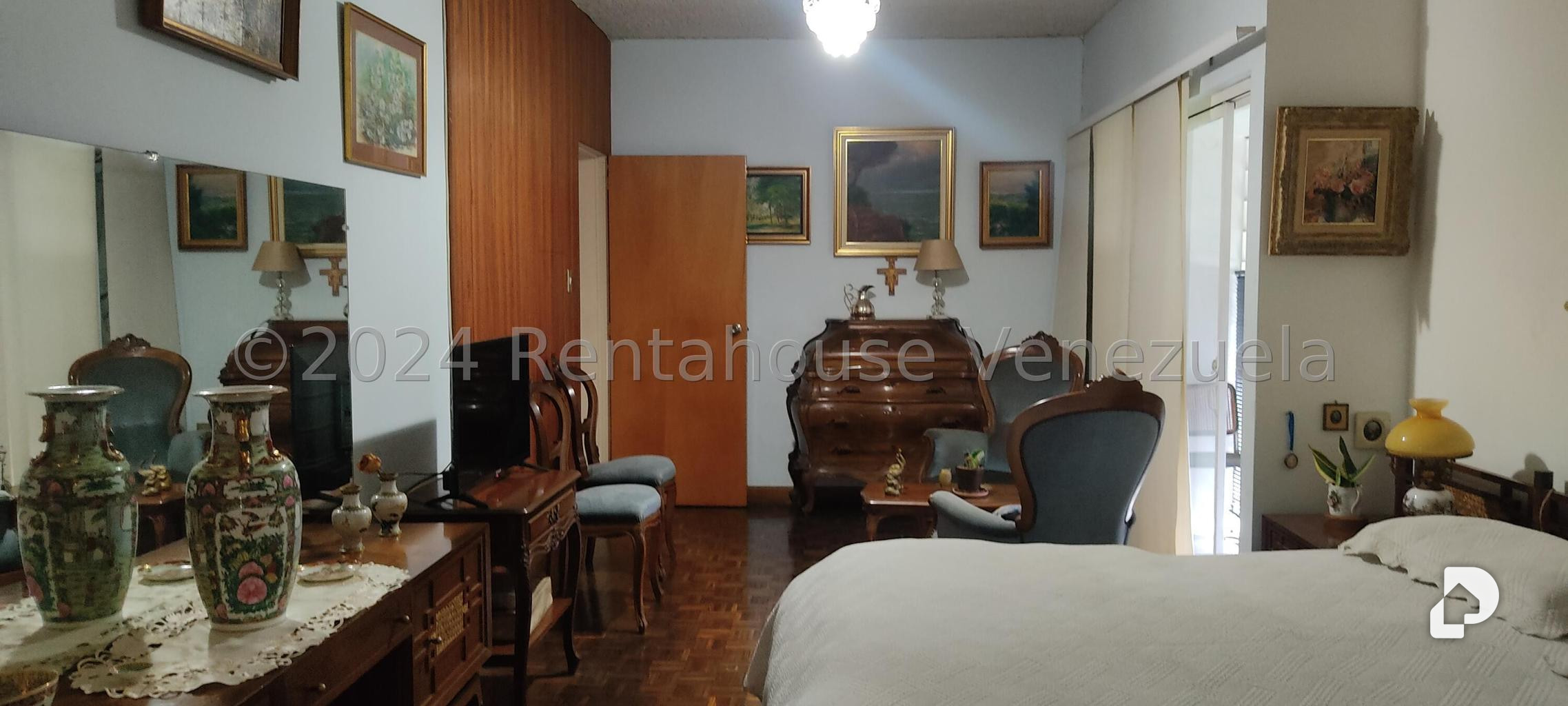 Casa en Los Palos Grandes, Caracas – 22