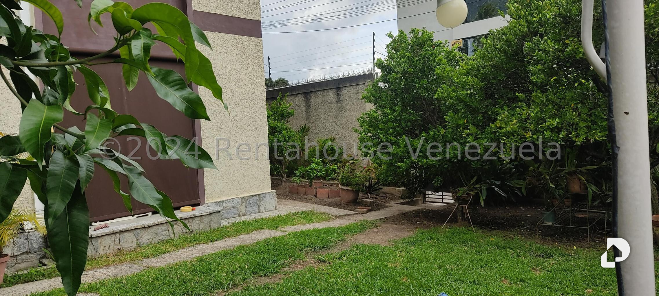 Casa en Los Palos Grandes, Caracas – 7