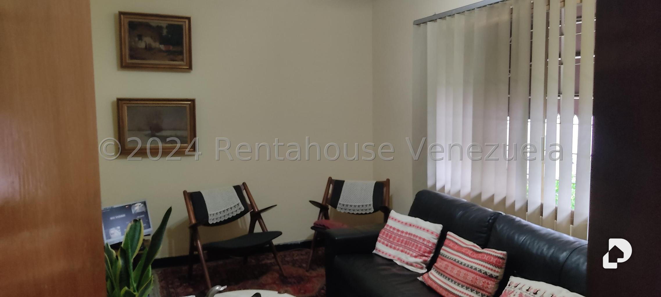 Casa en Los Palos Grandes, Caracas – 17