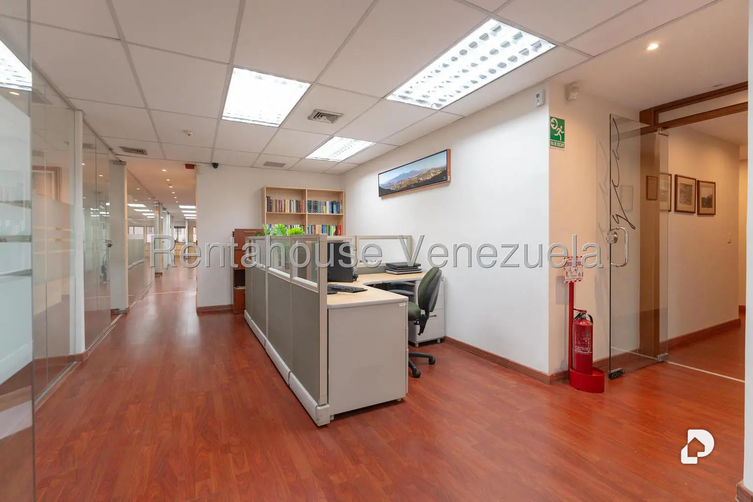 Oficina en Los Palos Grandes, Caracas