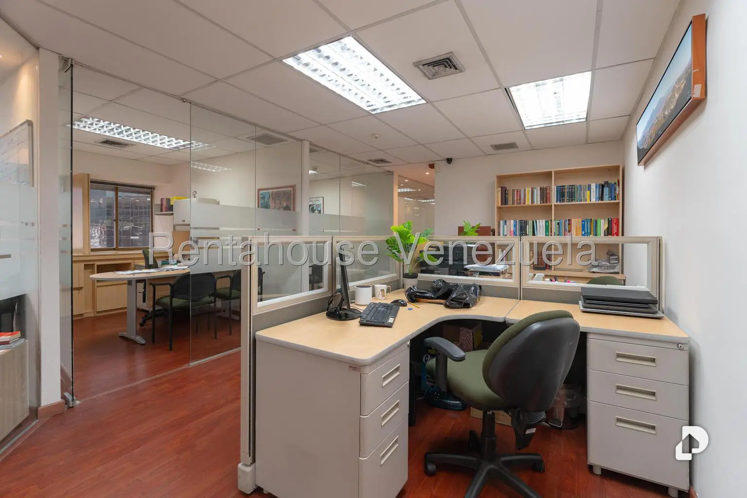 Oficina en Los Palos Grandes, Caracas
