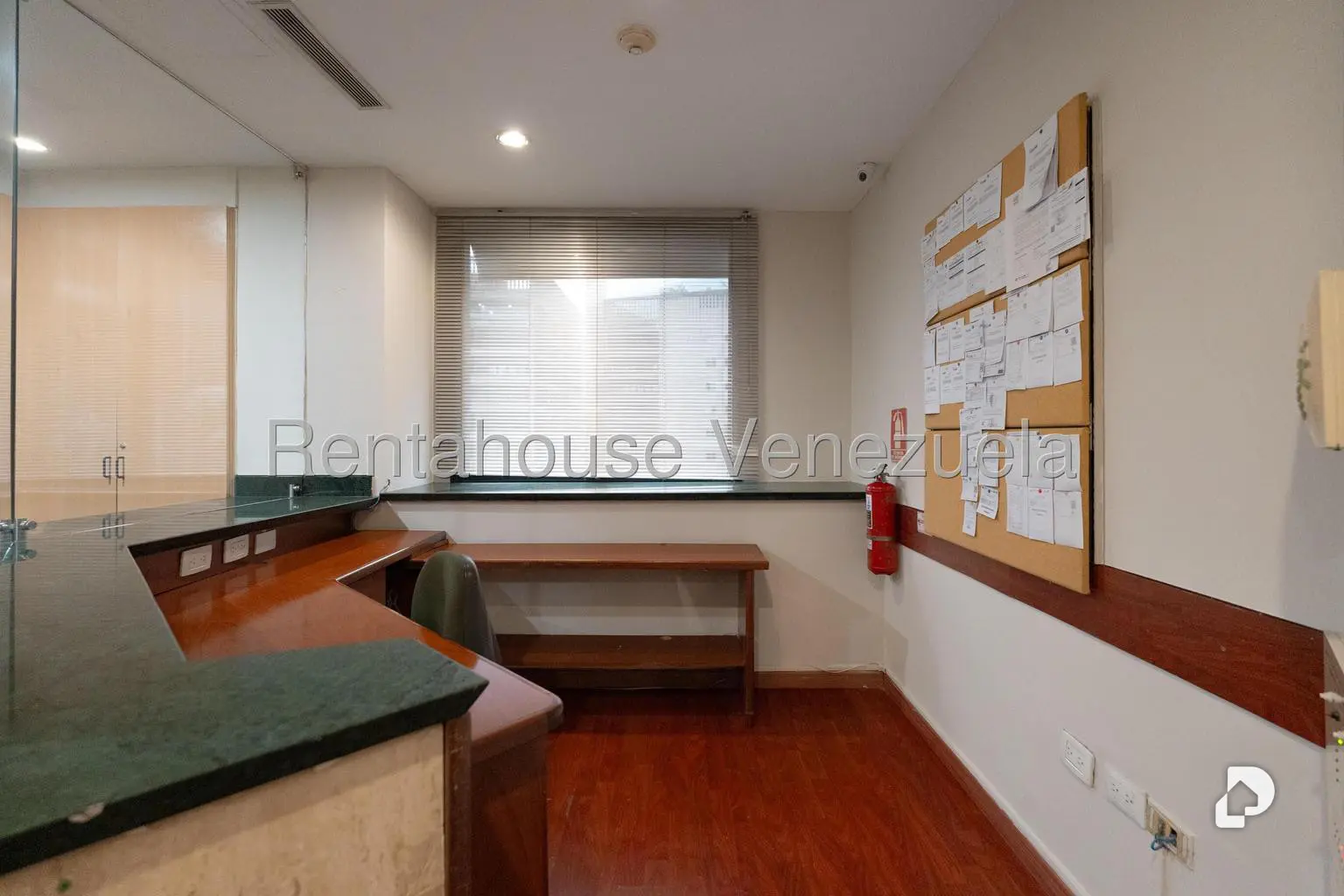 Oficina en Los Palos Grandes, Caracas