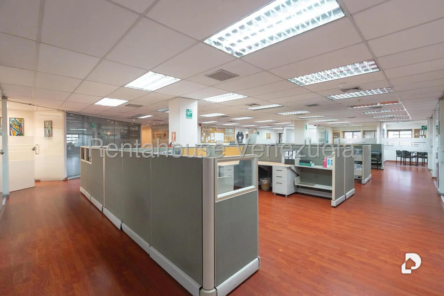 Oficina en Los Palos Grandes, Caracas