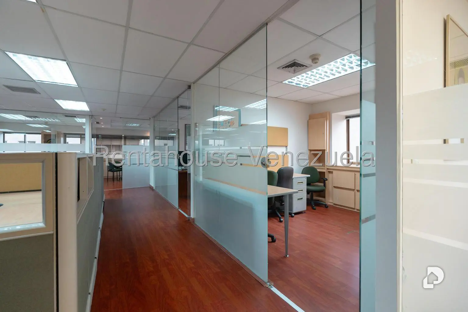 Oficina en Los Palos Grandes, Caracas