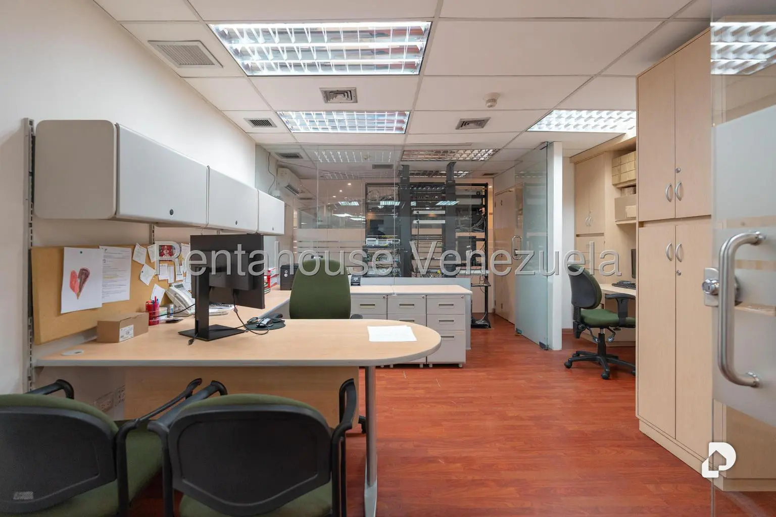 Oficina en Los Palos Grandes, Caracas