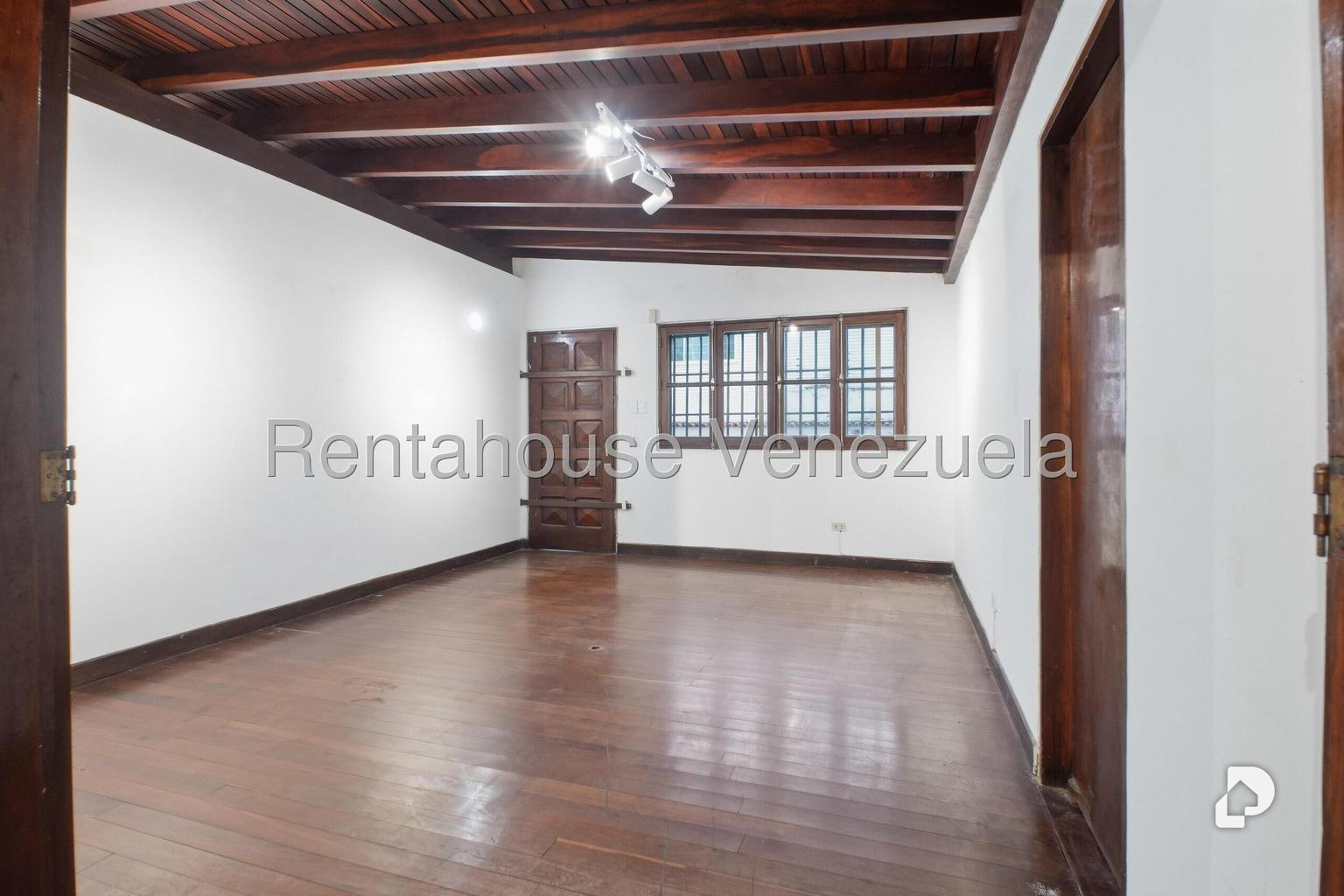 Casa en La Lagunita Country Club, Caracas