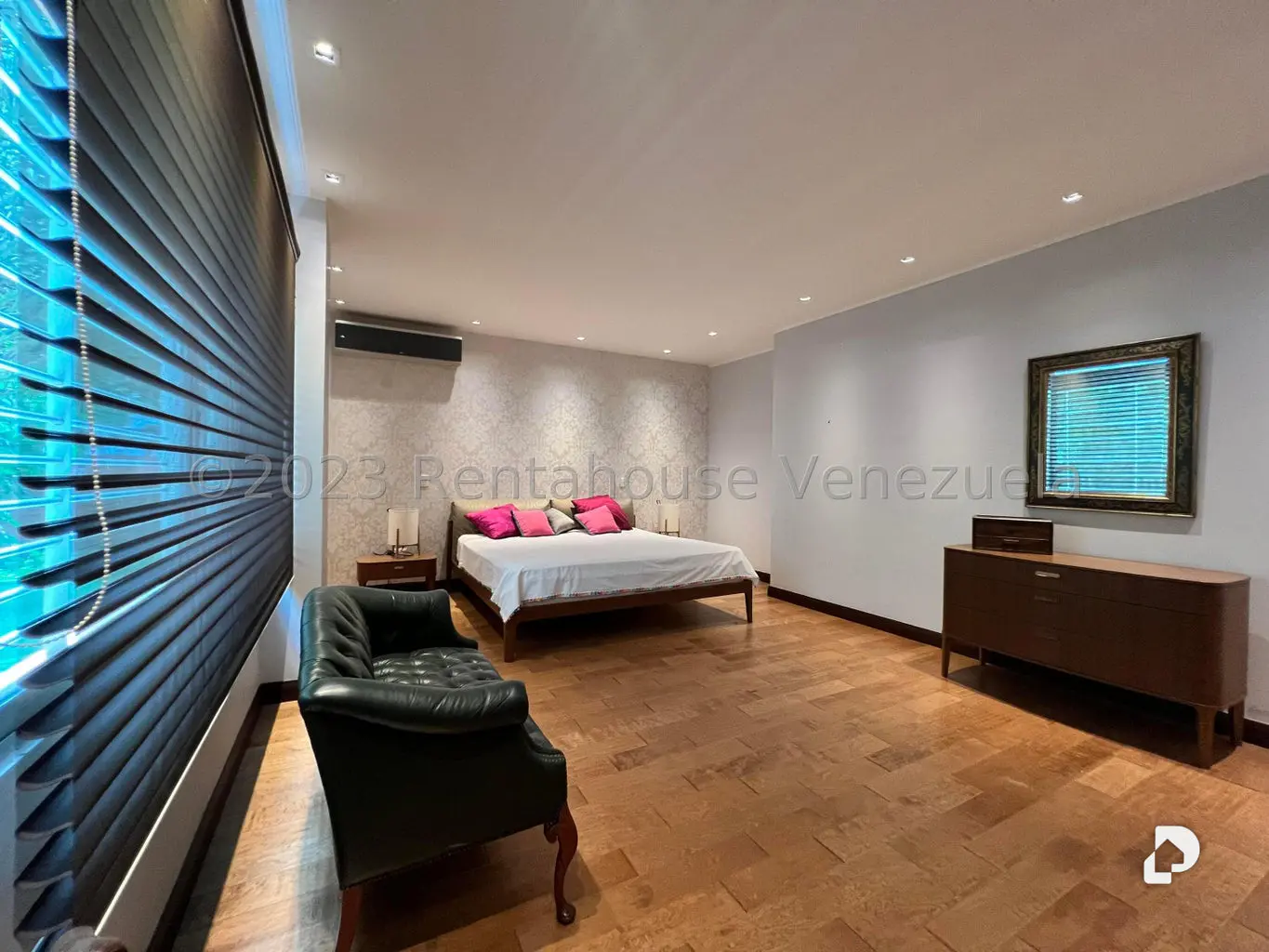 Apartamento en Campo Alegre, Caracas – 25