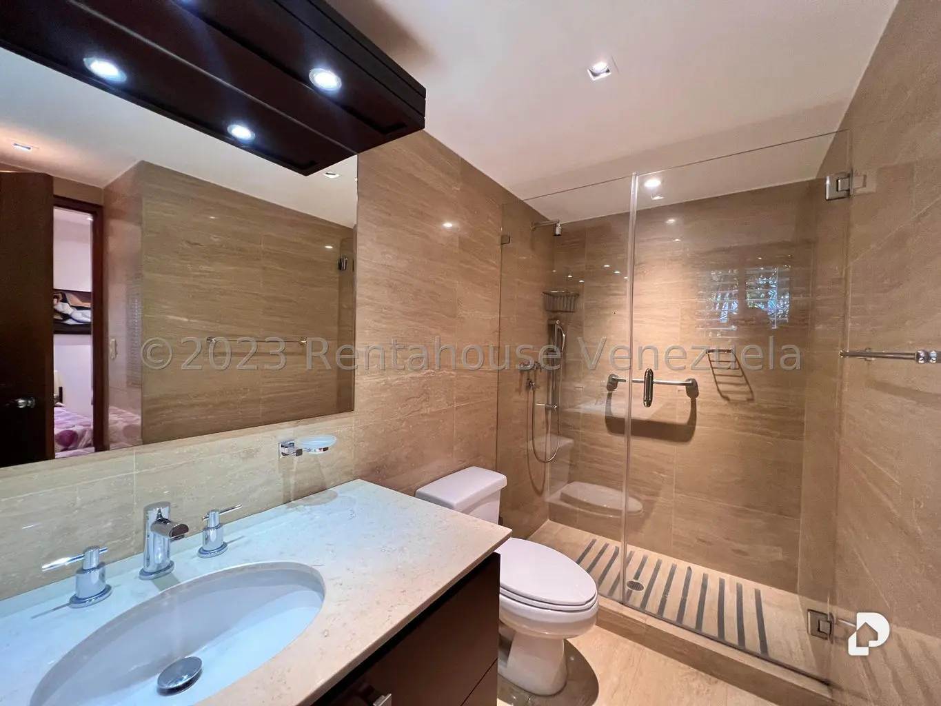 Apartamento en Campo Alegre, Caracas – 23