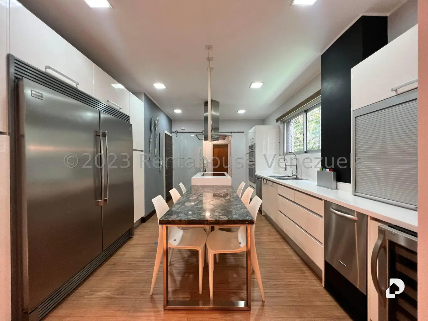 Apartamento en Campo Alegre, Caracas – 11