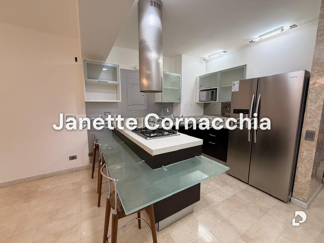 Apartment in El Rosal, Caracas – 2