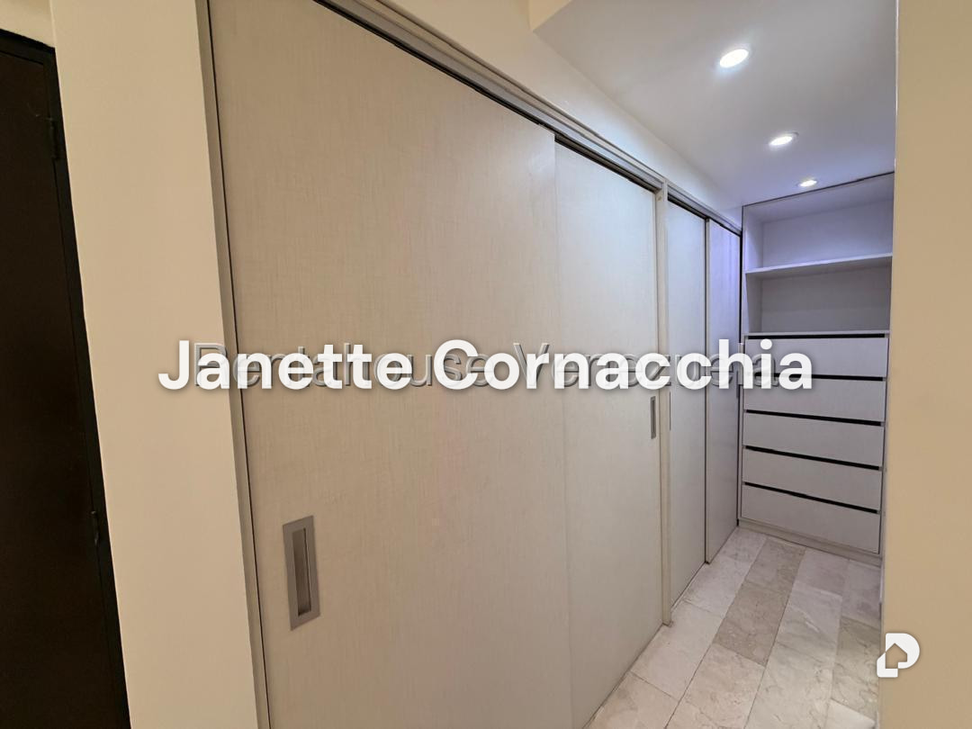 Apartment in El Rosal, Caracas – 12