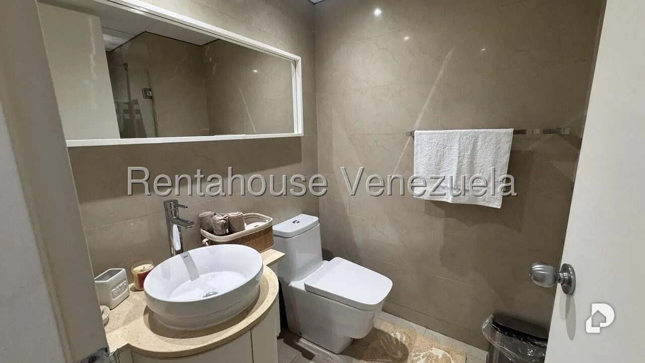 Apartamento en Campo Alegre, Caracas – 17