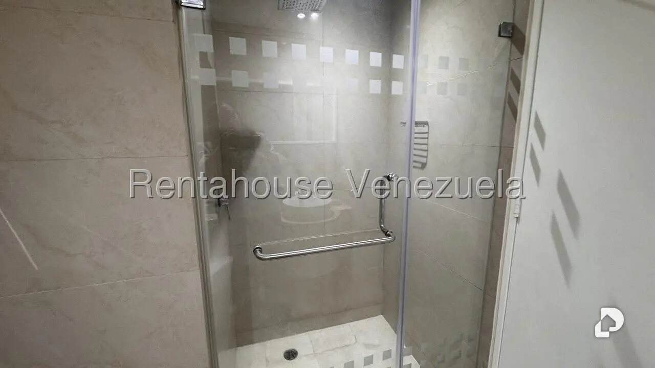 Apartamento en Campo Alegre, Caracas – 18
