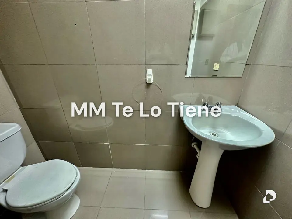 Oficina en Las Mercedes, Caracas – 13