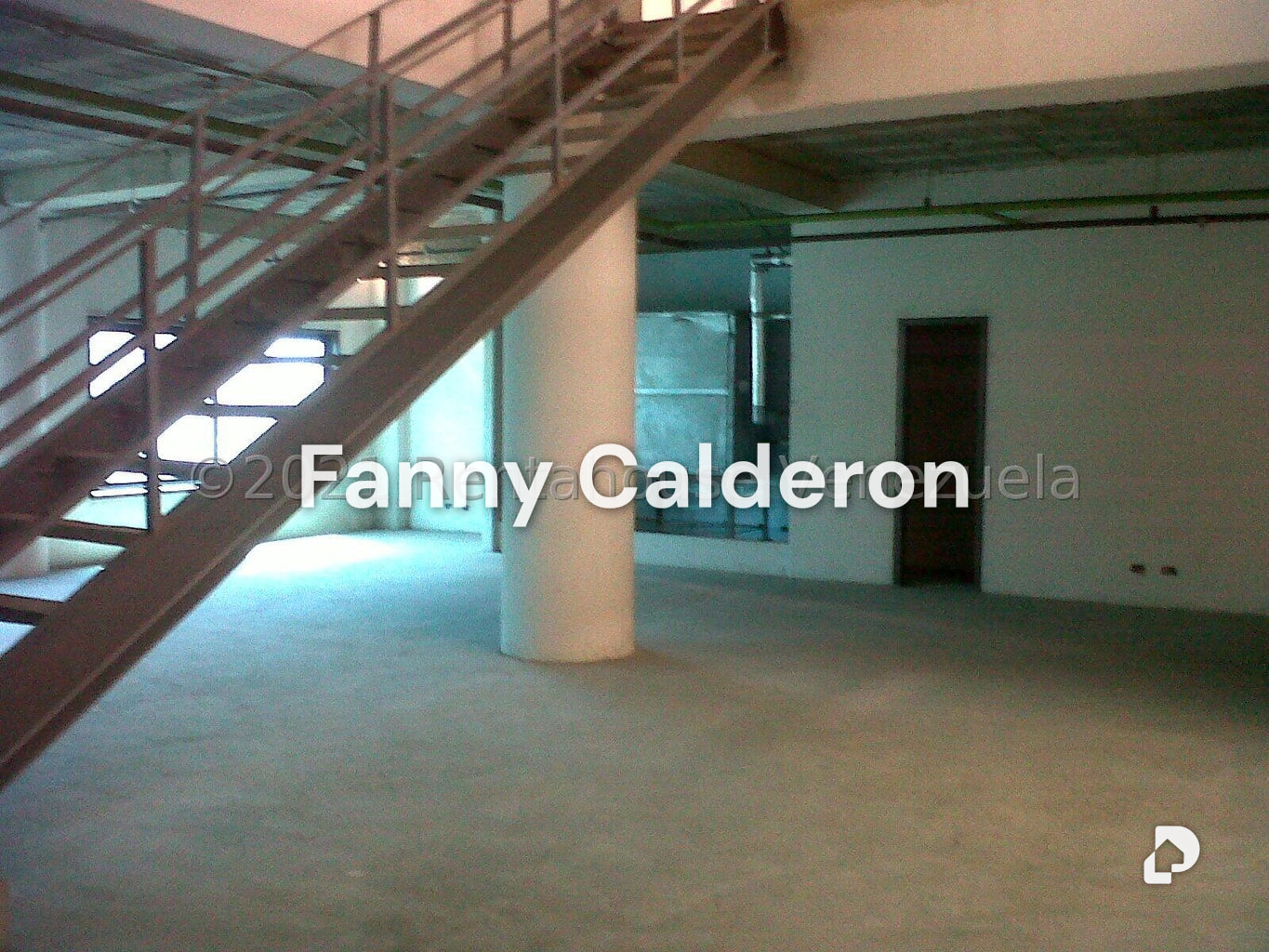 Edificio en Sabana Grande, Caracas – 13