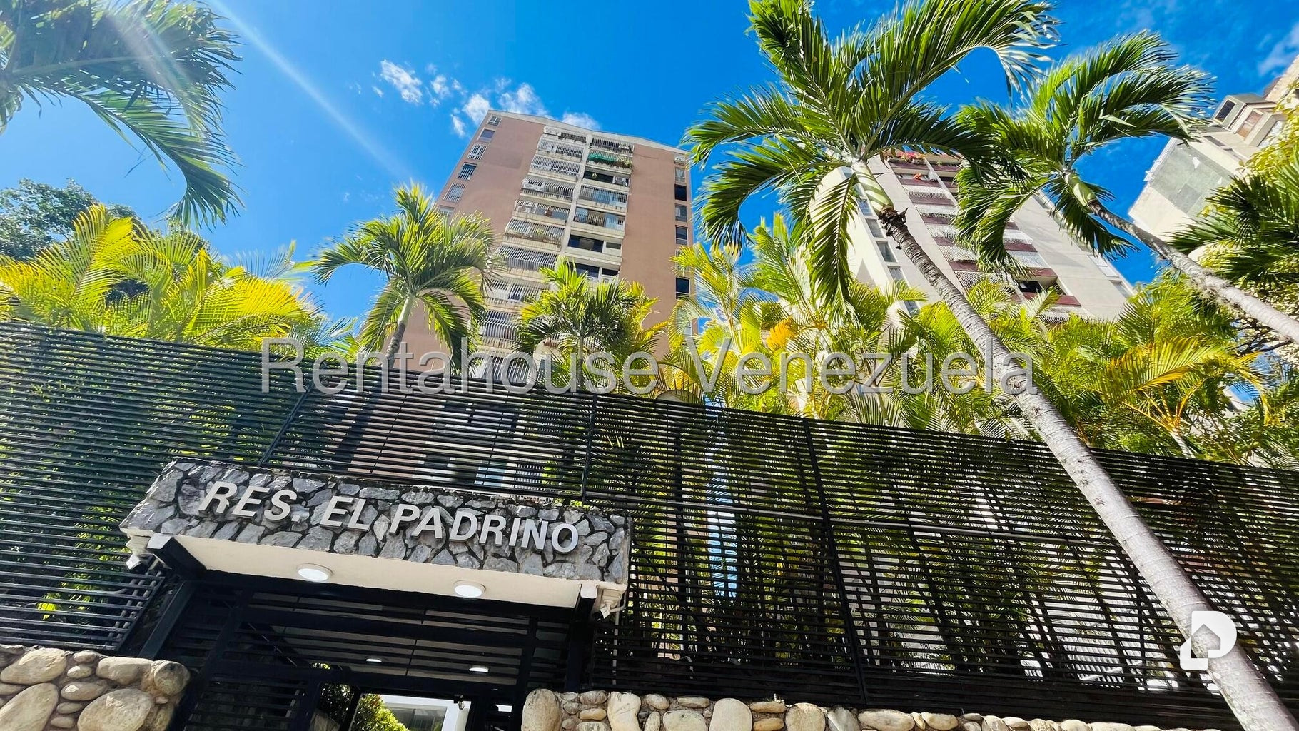 Apartamento en Santa Fe Sur, Caracas – 1