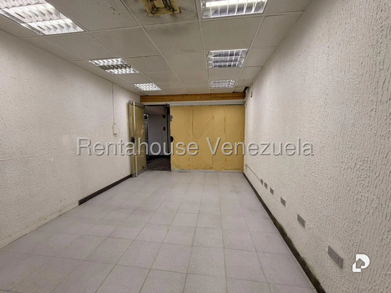 Local comercial en Prados del Este, Caracas – 4