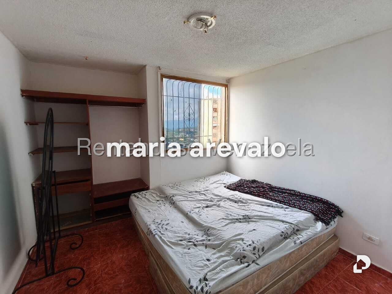 Apartamento en La Rosaleda, San Antonio de Los Altos – 10