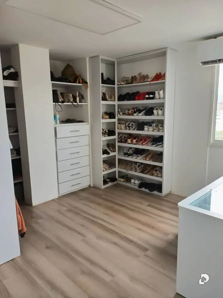 Apartamento en Parroquia San Bernardino, Caracas – 16